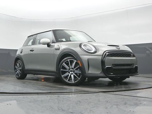 Used 2023 MINI Cooper S w/ Signature Upholstery Package image 26