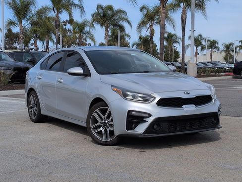 Used 2019 Kia Forte S w/ S Premium Package image 2