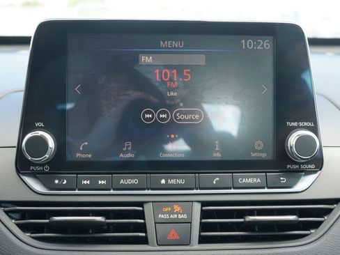 Used 2019 Nissan Altima 2.5 SV FWD image 13
