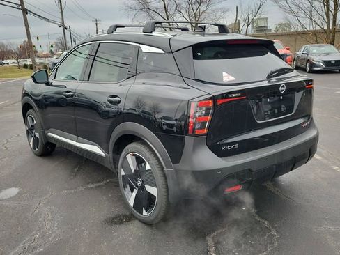 New 2026 Nissan Kicks SR w/ Cold Weather Package image 5