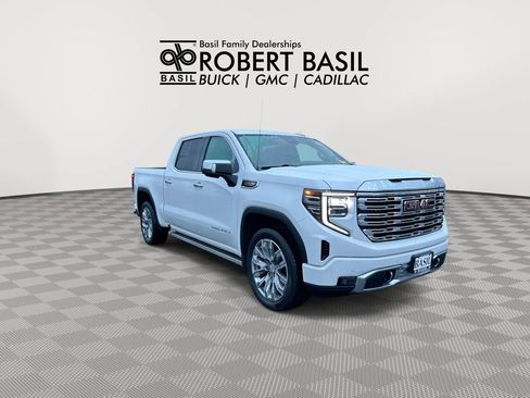 Used 2023 GMC Sierra 1500 Denali w/ Denali Reserve Package AWD/4WD image 2