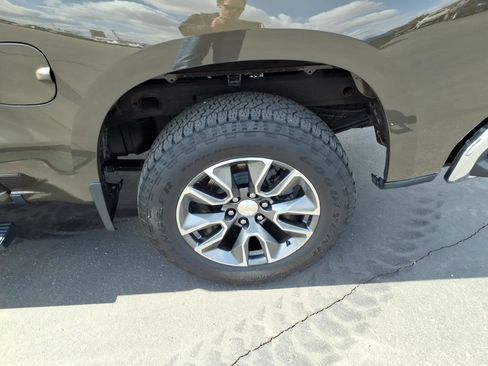 Used 2023 Chevrolet Silverado 1500 LT AWD/4WD image 21