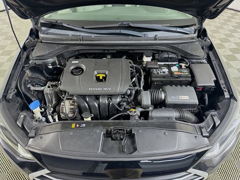 Used 2018 Hyundai Elantra SEL image 38