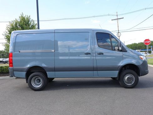 Used 2024 Mercedes-Benz Sprinter 3500 image 6