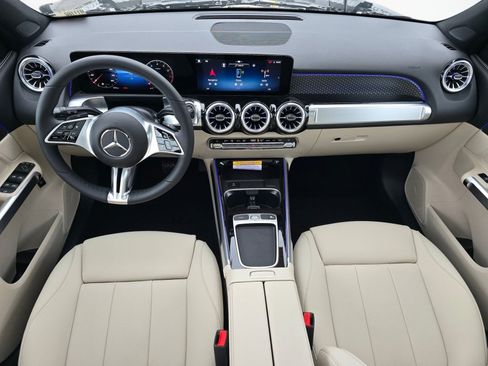 New 2026 Mercedes-Benz GLB 250 4MATIC image 17