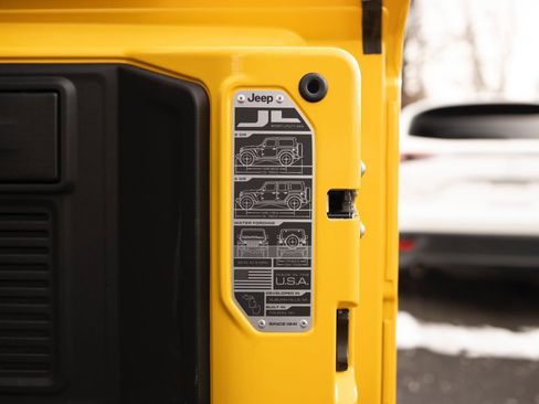 Used 2021 Jeep Wrangler Sport S image 22