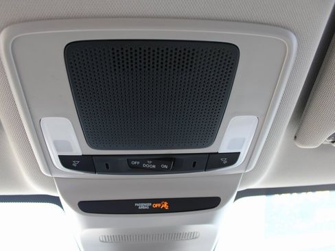 New 2026 Honda HR-V LX image 38