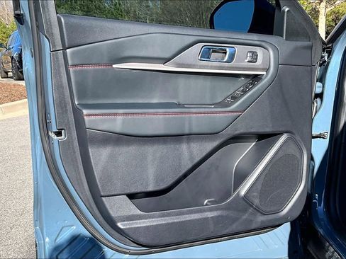 Used 2025 Ford Explorer ST-Line w/ Premium Package image 24