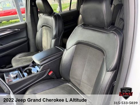 Used 2022 Jeep Grand Cherokee L Laredo AWD/4WD image 30
