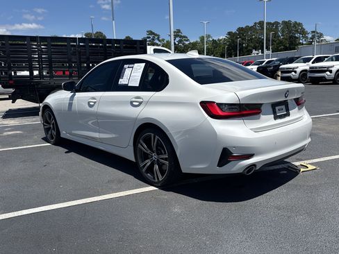 Used 2022 BMW 330i Sedan w/ Driving Assistance Package RWD image 17