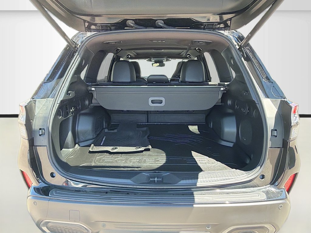 Used 2025 Subaru Forester Limited w/ Popular Package #2 AWD/4WD image 28