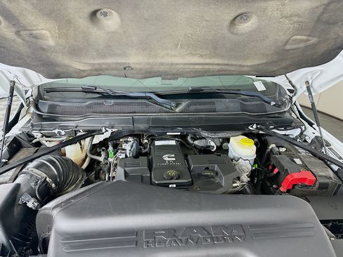 Used 2023 RAM 2500 Laramie AWD/4WD image 33