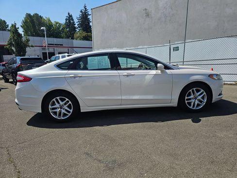 Used 2013 Ford Fusion SE FWD image 8