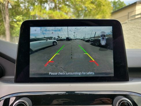 Used 2021 Ford Escape SEL w/ Technology Package image 18