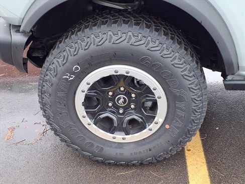 Used 2024 Ford Bronco Black Diamond w/ Sasquatch Package image 30