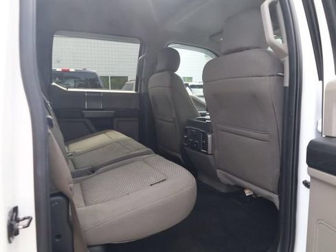 Used 2017 Ford F150 XLT w/ Equipment Group 302A Luxury AWD/4WD image 19