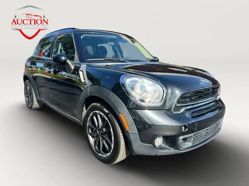Used 2016 MINI Cooper Countryman S FWD image 3