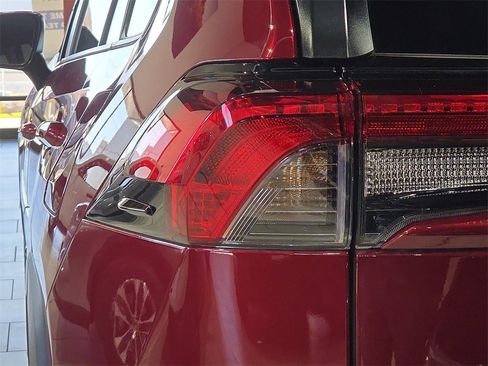 Used 2025 Toyota RAV4 XLE Premium w/ Weather Package image 9