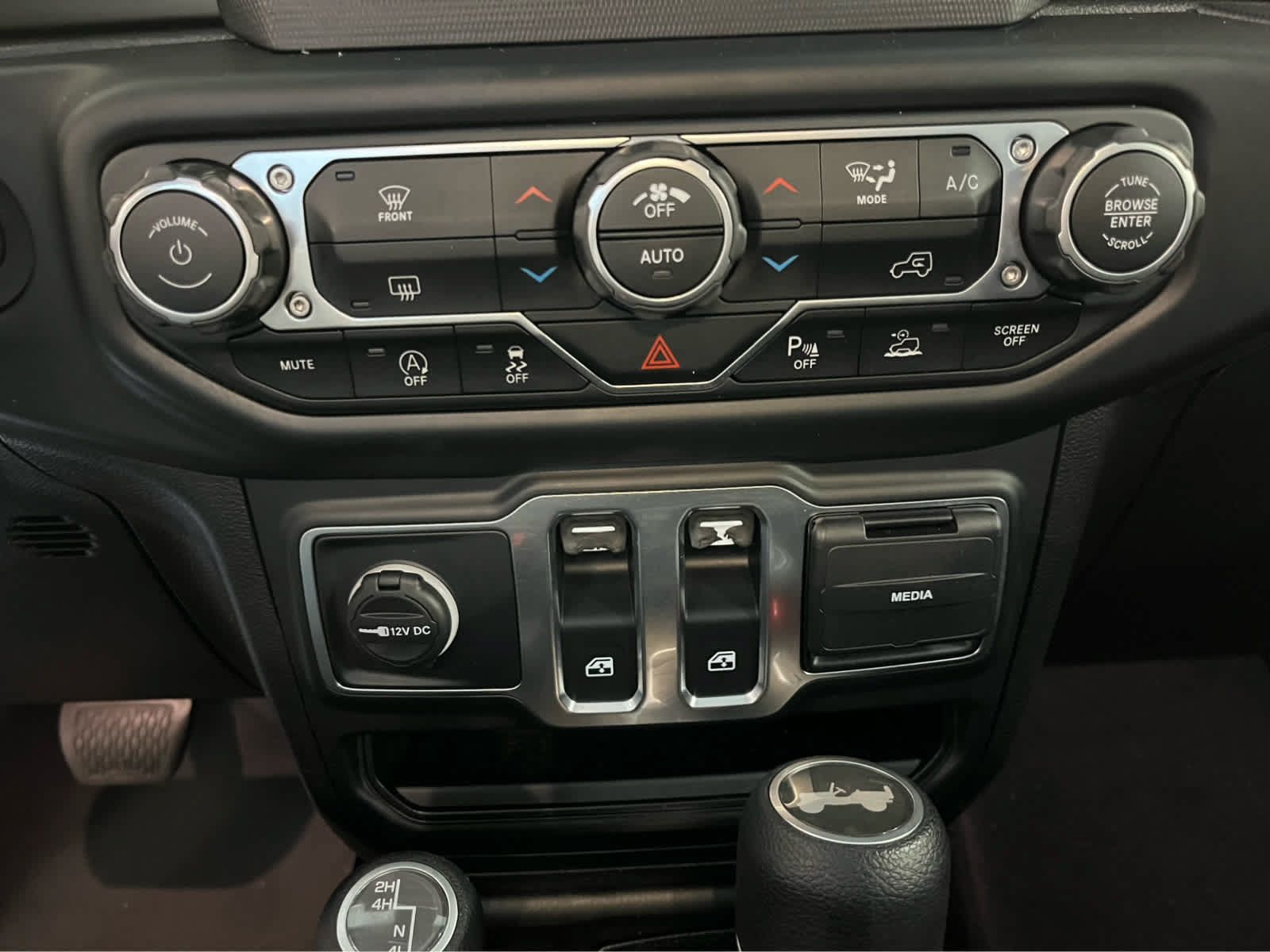 Used 2021 Jeep Wrangler Sport AWD/4WD image 27