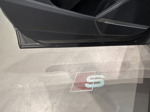 Used 2025 Audi SQ5 Prestige image 15