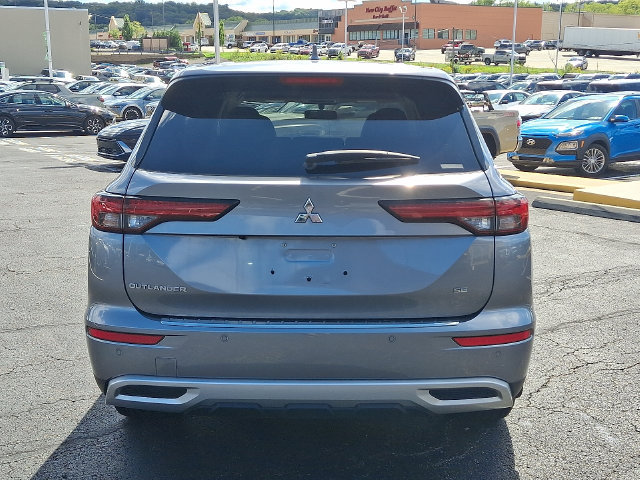 Used 2023 Mitsubishi Outlander SE AWD/4WD image 5