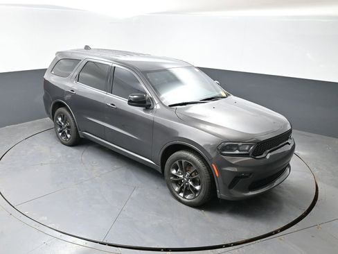 Used 2021 Dodge Durango SXT image 15