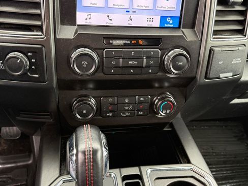 Used 2019 Ford F150 XLT w/ Equipment Group 302A Luxury AWD/4WD image 15