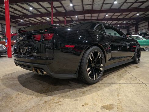Used 2013 Chevrolet Camaro ZL1 image 8