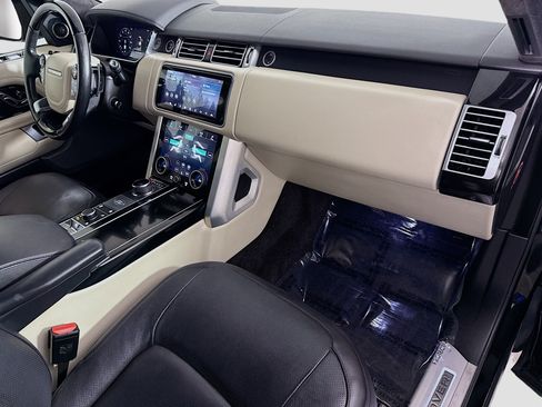 Used 2018 Land Rover Range Rover Supercharged AWD/4WD image 30