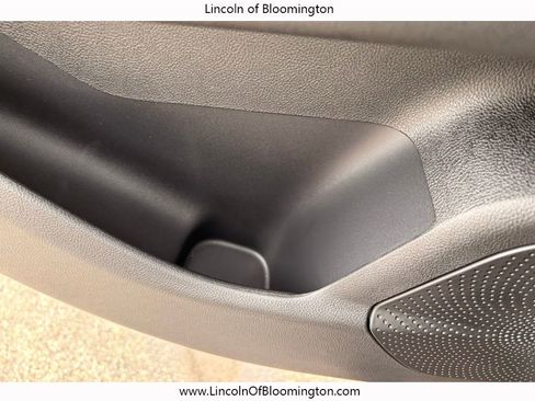 New 2026 Lincoln Corsair Premiere image 36