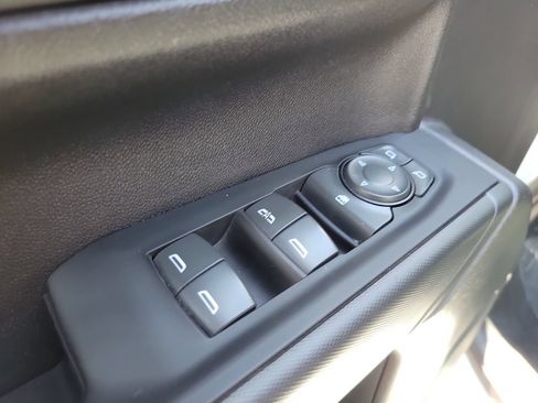 Used 2022 Chevrolet Silverado 1500 Custom Trail Boss AWD/4WD image 16