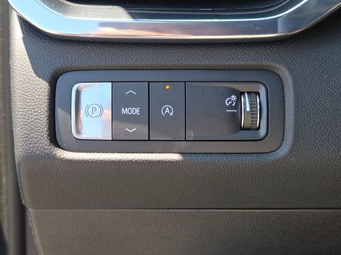 New 2026 GMC Acadia Denali w/ Super Cruise Package FWD image 26