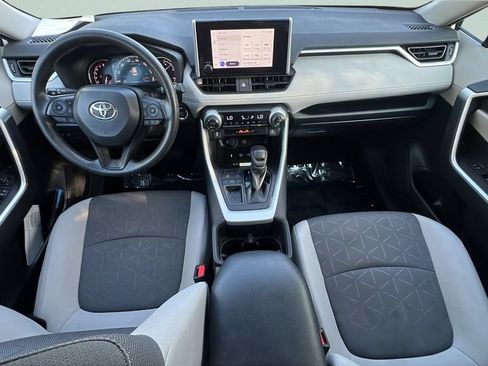 Used 2024 Toyota RAV4 XLE FWD image 11