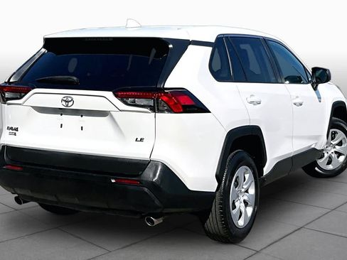 Used 2023 Toyota RAV4 LE FWD image 13