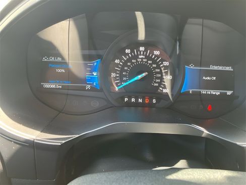 Used 2024 Ford Edge Titanium image 12