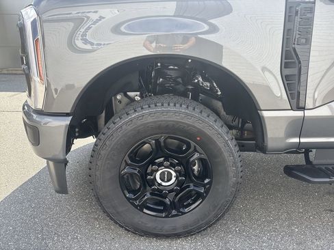 Used 2025 Ford F250 XL w/ STX Appearance Package AWD/4WD image 18