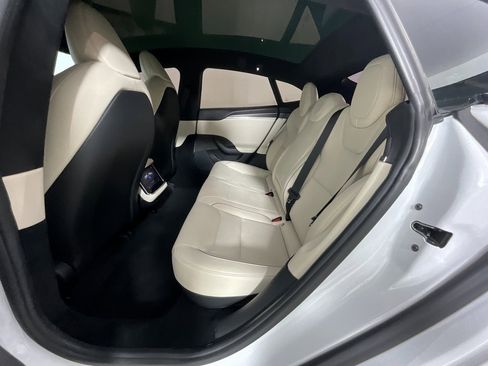 Used 2021 Tesla Model S Plaid image 24