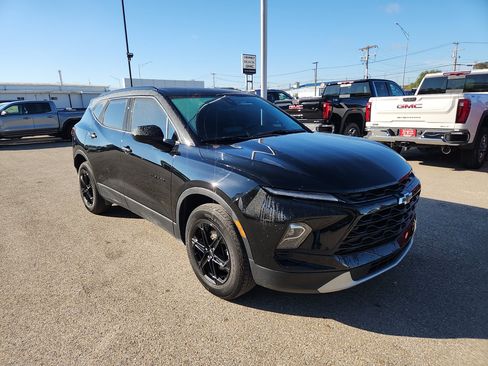 Used 2023 Chevrolet Blazer LT w/ Convenience Package image 2