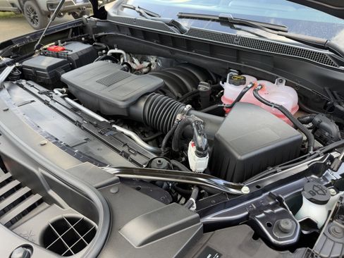 New 2026 Chevrolet Suburban LT w/ Comfort Package image 39