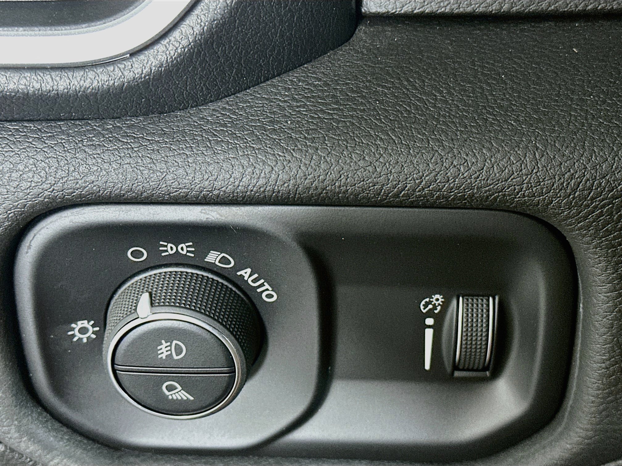 Used 2023 RAM 1500 Big Horn AWD/4WD image 17