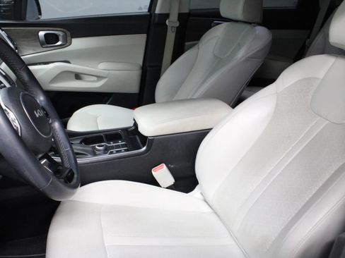 Used 2023 Kia Sorento S w/ Panoramic Sunroof Package AWD/4WD image 23