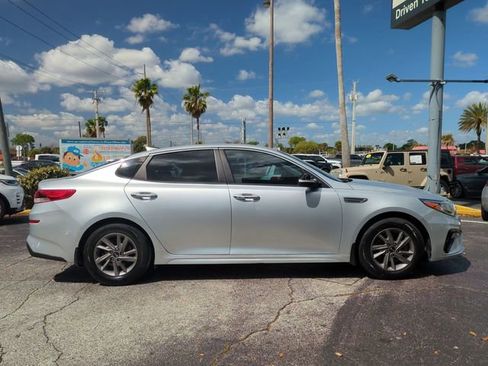 Used 2020 Kia Optima LX FWD image 4