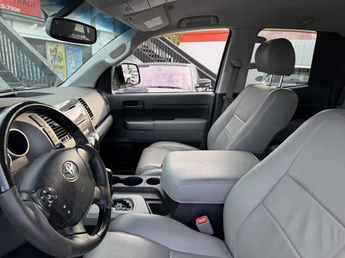 Used 2012 Toyota Tundra 4x4 Double Cab w/ TRD Off-Road Pkg image 15