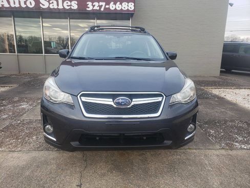 Used 2017 Subaru Crosstrek 2.0i Premium image 3