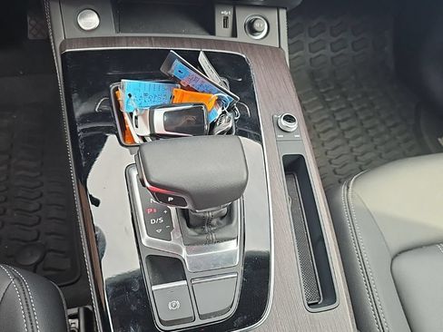 Certified 2023 Audi Q5 2.0T Premium Plus w/ Premium Plus Package AWD/4WD image 8
