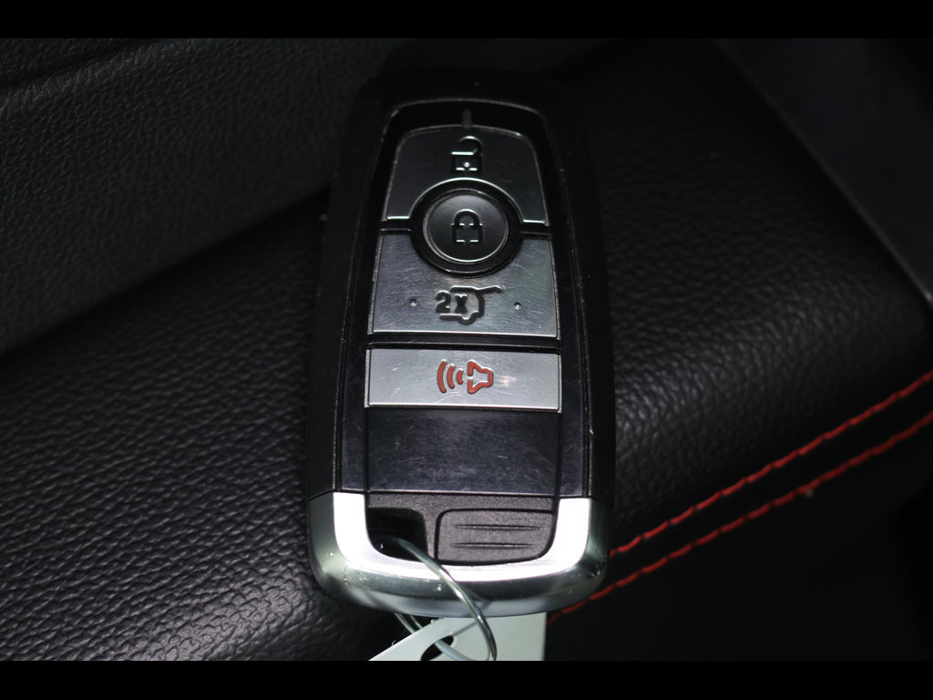 Used 2025 Ford Escape ST-Line AWD/4WD image 9