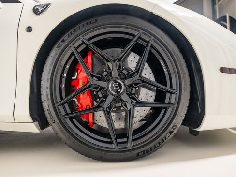 Used 2017 Ferrari 488 Spider RWD image 21