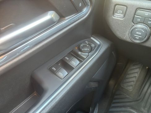 Used 2024 Chevrolet Silverado 2500 LT image 20