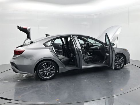 Certified 2023 Kia Forte GT-Line w/ GT-Line Premium Package image 56