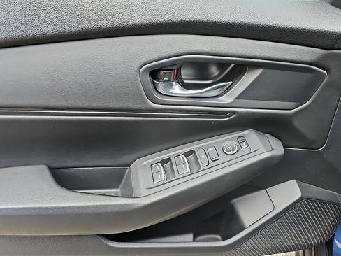 Used 2023 Honda Accord EX image 12